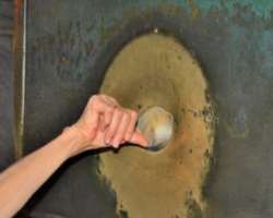 Some people believe that the weeping column which is located in the northwest portion of the church have healing powers Some people believe that the weeping column which is located in the northwest portion of the church have healing powers.